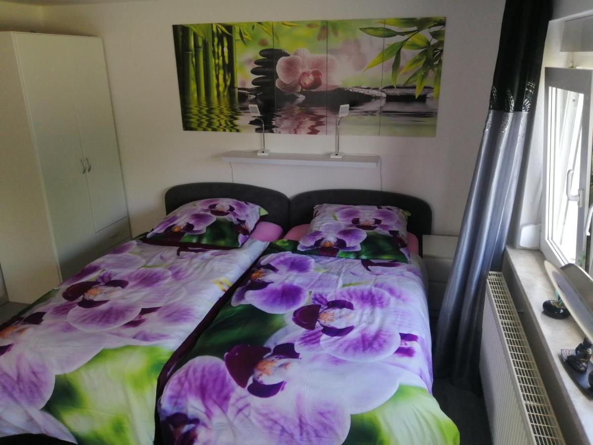 Kleines Apartement Zwischen Ega Und Messe Erfurt Bagian luar foto