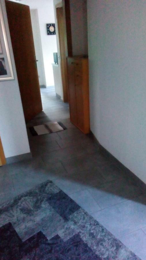 Kleines Apartement Zwischen Ega Und Messe Erfurt Bagian luar foto